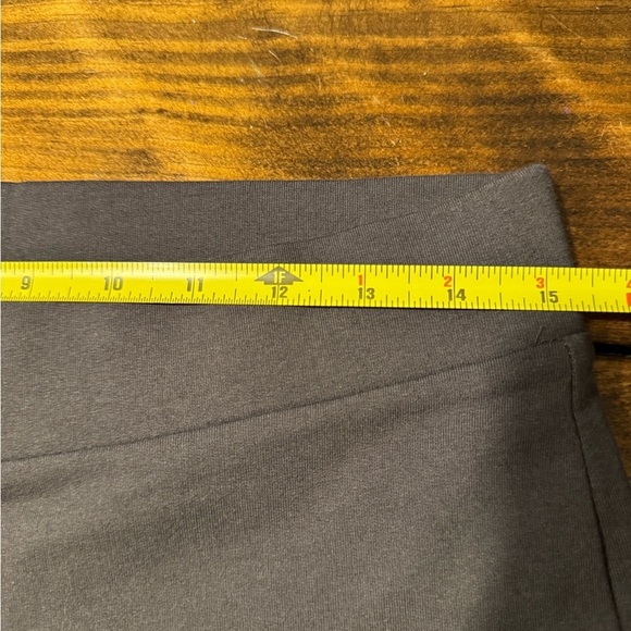J Jill Heather Gray Ponte Slim Leg Pant NWOT. Size SP - Picture 8 of 9